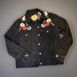Levis black jean jacket with Embroidered Flowers Small So Cute! Happy Holidays!